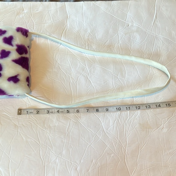 Girls hand warmer purse - Picture 6 of 8
